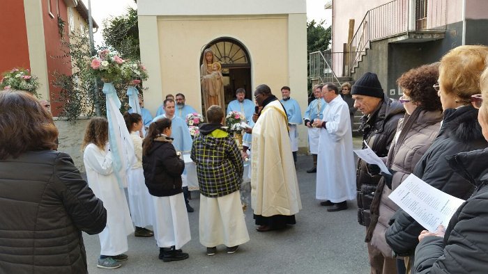 Processione2